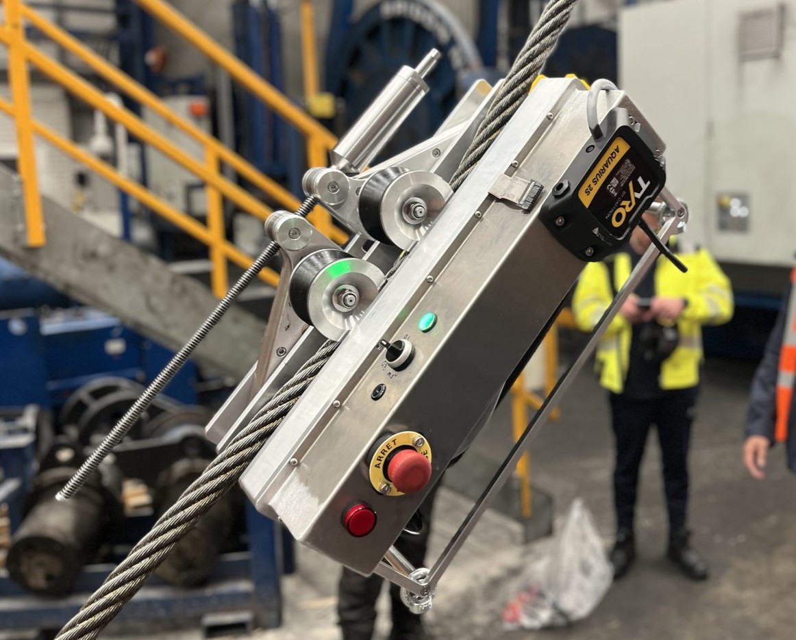Cablerpillar — Robot AWD pour Bekaert
